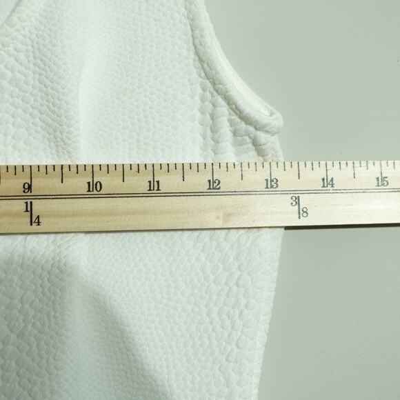 NWT AQUA Womens Sheath Dress Scoop Neck Snakeskin Textured White Size XS - Picture 7 of 9